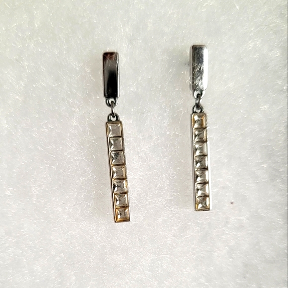 Swarovski crystal bar earrings - Picture 3 of 3